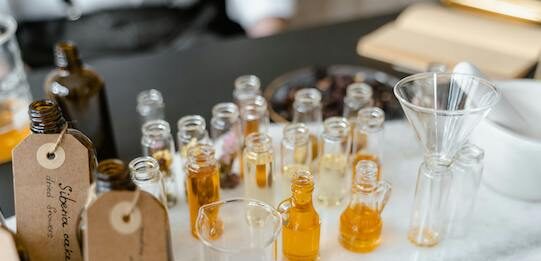 How to Turn Your Aromatherapy Knowledge Into a Profitable Online Beauty Business